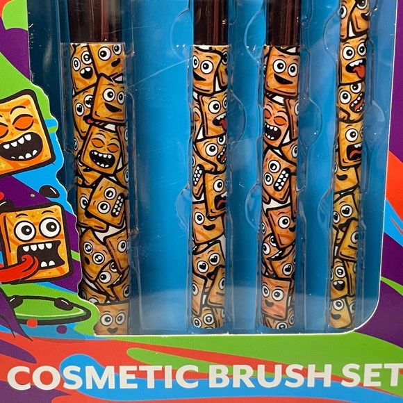 Cinnamon Toast Crunch Beauty Bundle - Picture 4 of 12